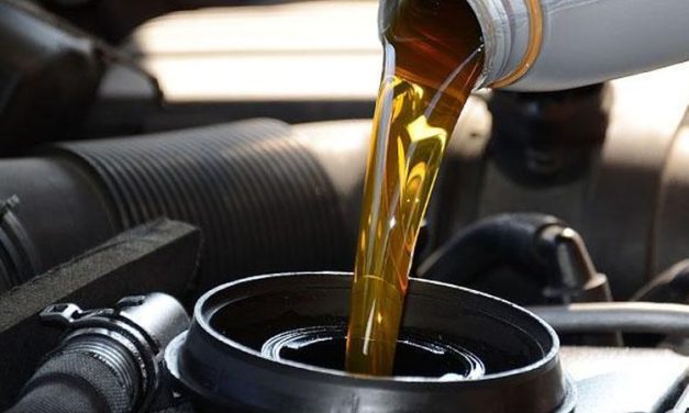 Cairan Pelumas Kendaraan Atau Oli Agar Mesin Awet