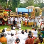 Keragaman Bali Memiliki Tradisi Piodalan Di Hari Tertentu