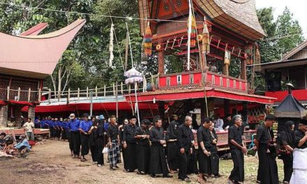 Pemakaman Budaya Toraja Melalui Adat Rambu Solo
