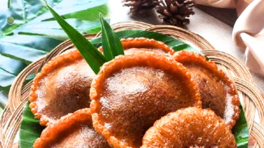 Jajanan Cucur Merupakan Kue Tradisional Di Indonesia