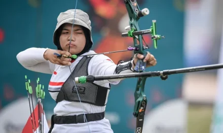 Olahraga Ketepatan Dalam Memainkan Busur Panah