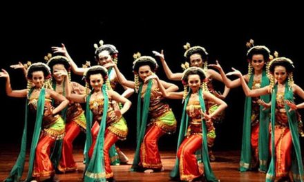 Budaya Tradisional Jaipong Di Daerah Jawa Barat