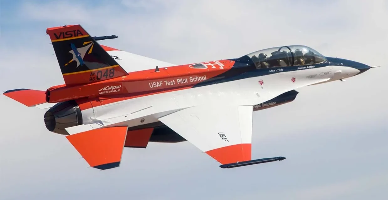 Kendaraan Udara Modern Sebuah Pesawat Jet Militer