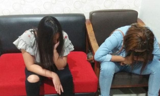 Seorang Perempuan PSK Yang Menjadi Profesi Utamanya