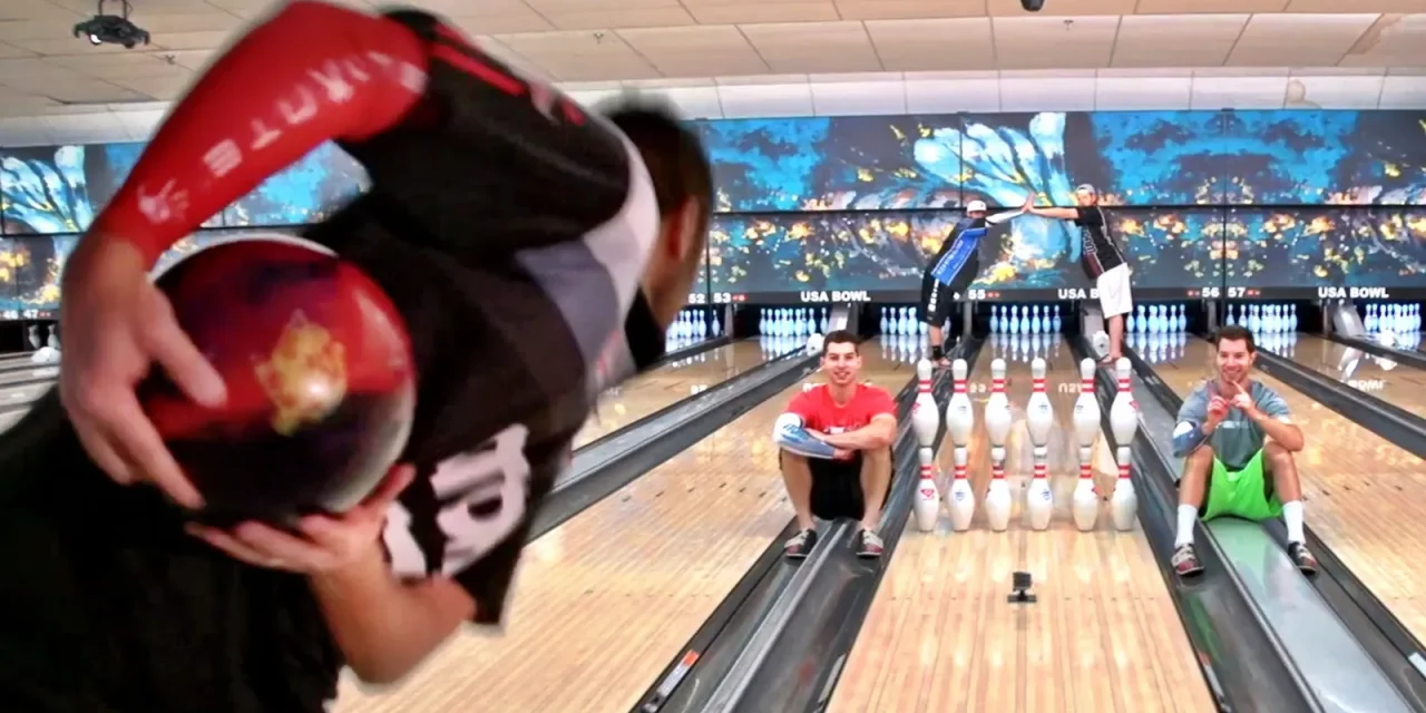 Olahraga Bola Bowling Dengan Melemparkan Ke Pin