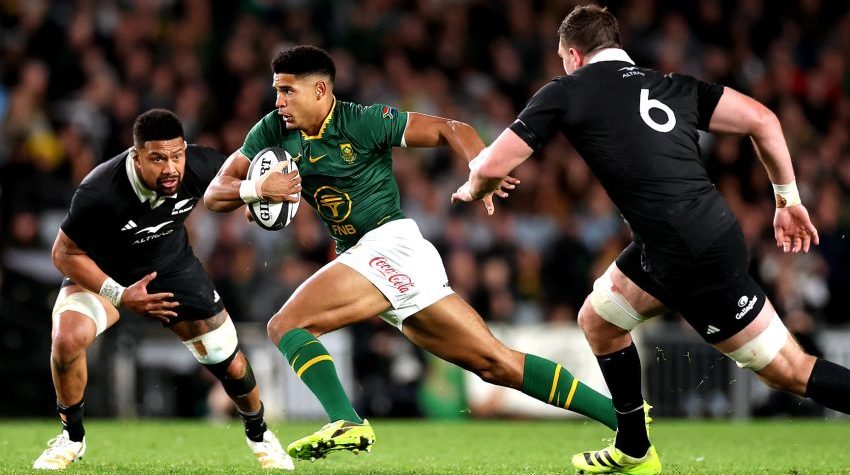 Olahraga Pria Rugby Dengan Kekuatan Dan Kecepatan