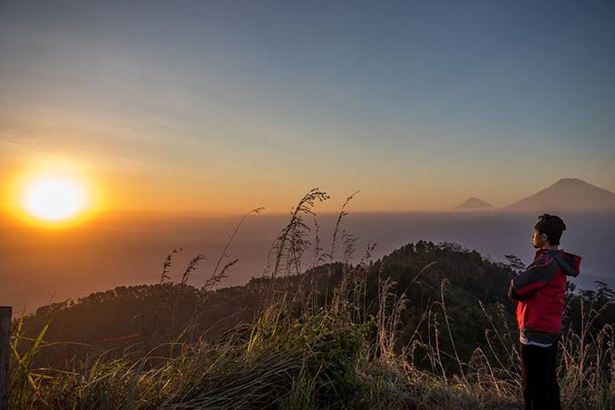 Keindahan Matahari Terbenam Saat Melihat Sunset