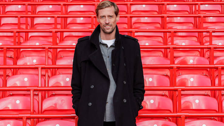 Seorang Pesepakbola Tinggi Pemain Inggris Peter Crouch