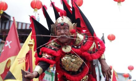 Seseorang Khusus Tatung Dalam Adat Dayak