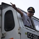 Seseorang Profesi Masinis Dengan Tugas Di Kereta Api