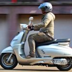 Sebuah Kendaraan Matic Pada Sepeda Motor