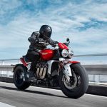 Sebuah Kendaraan Besar Sepeda Motor Gede