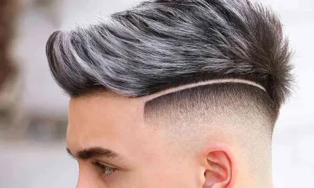 Suatu Gaya Rambut Dengan Warna Pirang