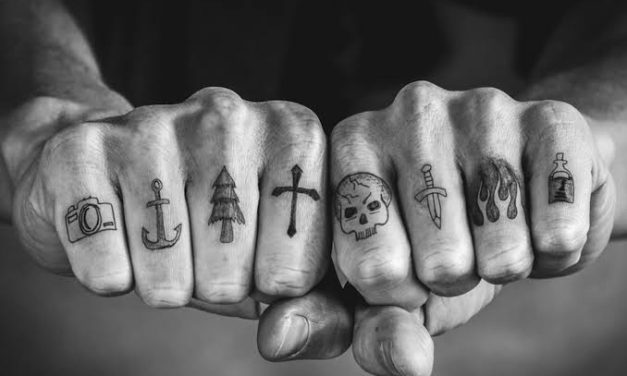 Sebuah Seni Gambar Tato Dengan Motif Dan Makna
