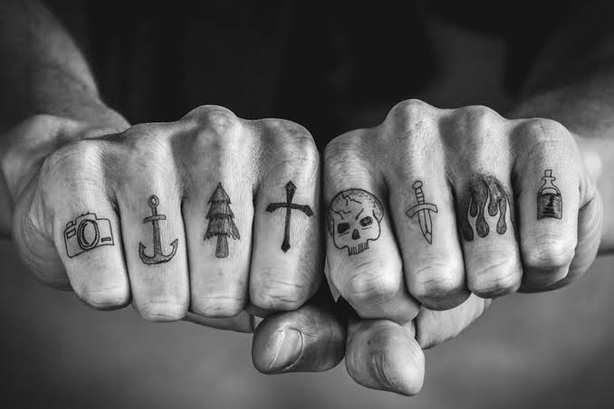Sebuah Seni Gambar Tato Dengan Motif Dan Makna